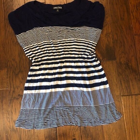 Navy and white striped dress cinched at waist - Picture 1 of 2